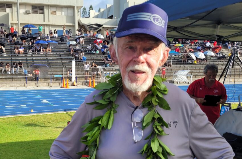  Roosevelt 1958 Graduate Walter Thompson Jr. Is Still Coaching Track And Field (Without A Cell Phone)