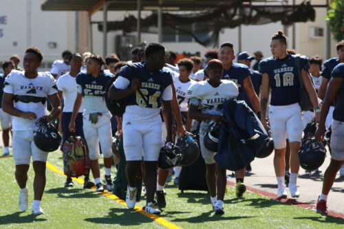 SEE: 11 Photos Of Warren Bears At Saint Louis Crusaders Scrimmage On  Wednesday » Bedrock Sports Hawaii