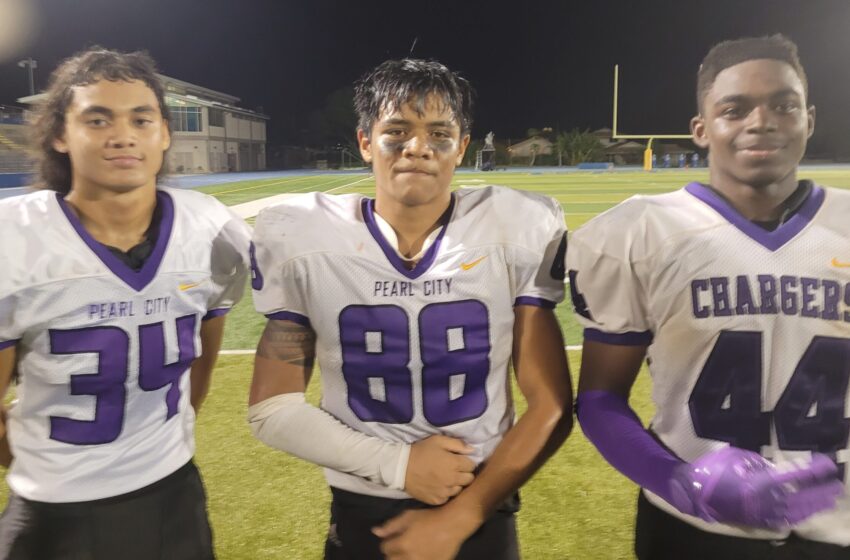  FOCUS ON FOOTBALL: The Art Of Holding Down The Fort In The OIA (Part I, Pearl City Chargers)