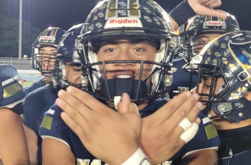  ON FOOTBALL: Waipahu Rides A Thoroughbred And Two Other Horses To A Stupendous 49-41 State D-I First-Round Shocker Over Kapaa